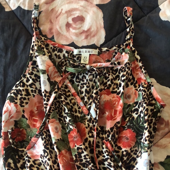 Floral/Leopard print romper! - Picture 2 of 2